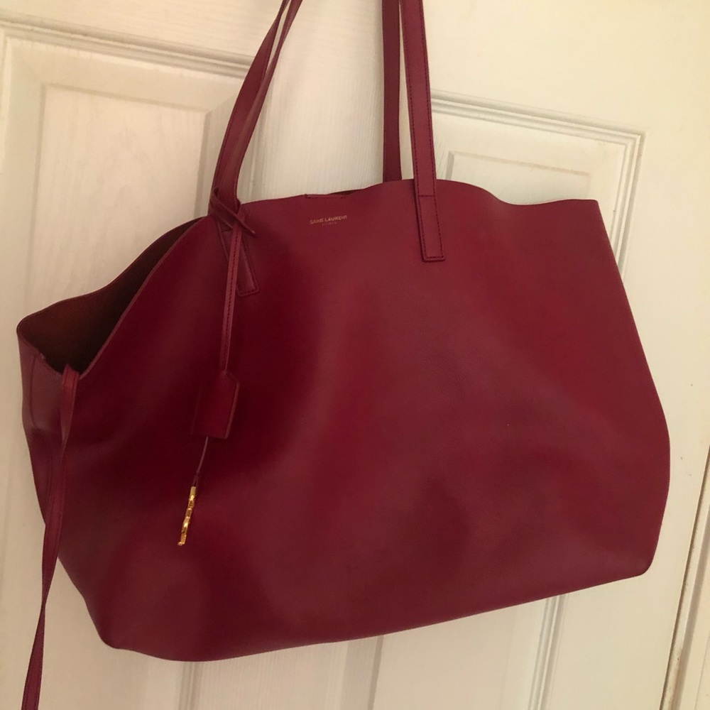 YSL City Chyc tote comes with dust bag